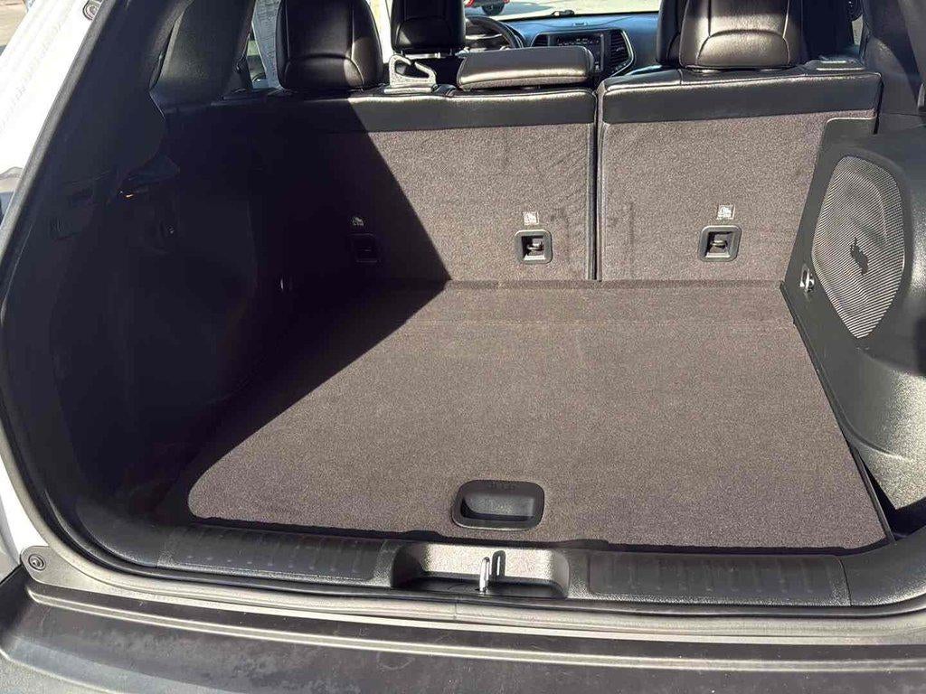 2022 Jeep Cherokee X 4x4