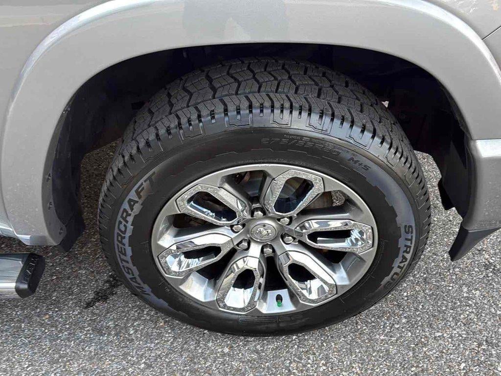 2022 RAM 1500 Laramie Crew Cab 4x4 57' Box