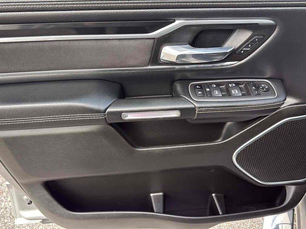 2022 RAM 1500 Laramie Crew Cab 4x4 57' Box