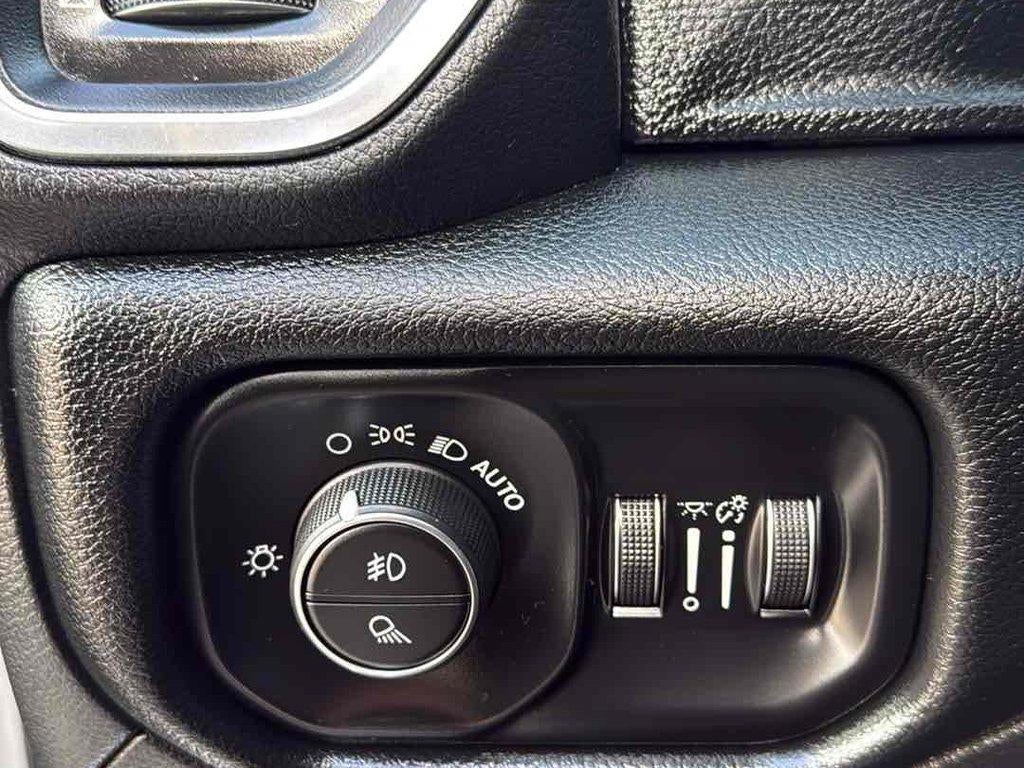 2022 RAM 1500 Laramie Crew Cab 4x4 57' Box