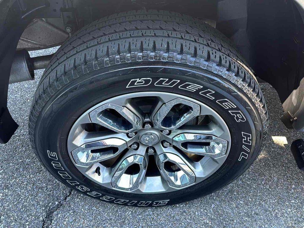 2022 RAM 1500 Laramie Crew Cab 4x4 57' Box