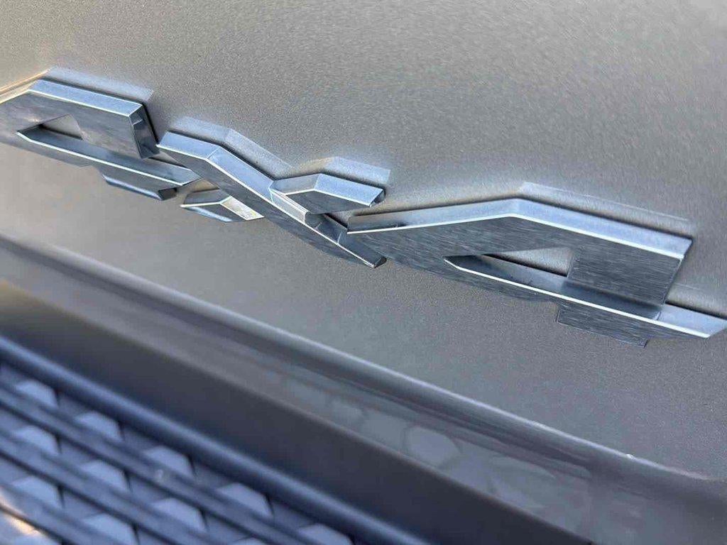 2022 RAM 1500 Laramie Crew Cab 4x4 57' Box