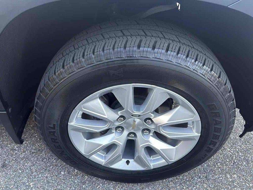 2021 Chevrolet Silverado 1500 4WD Crew Cab Short Bed Custom