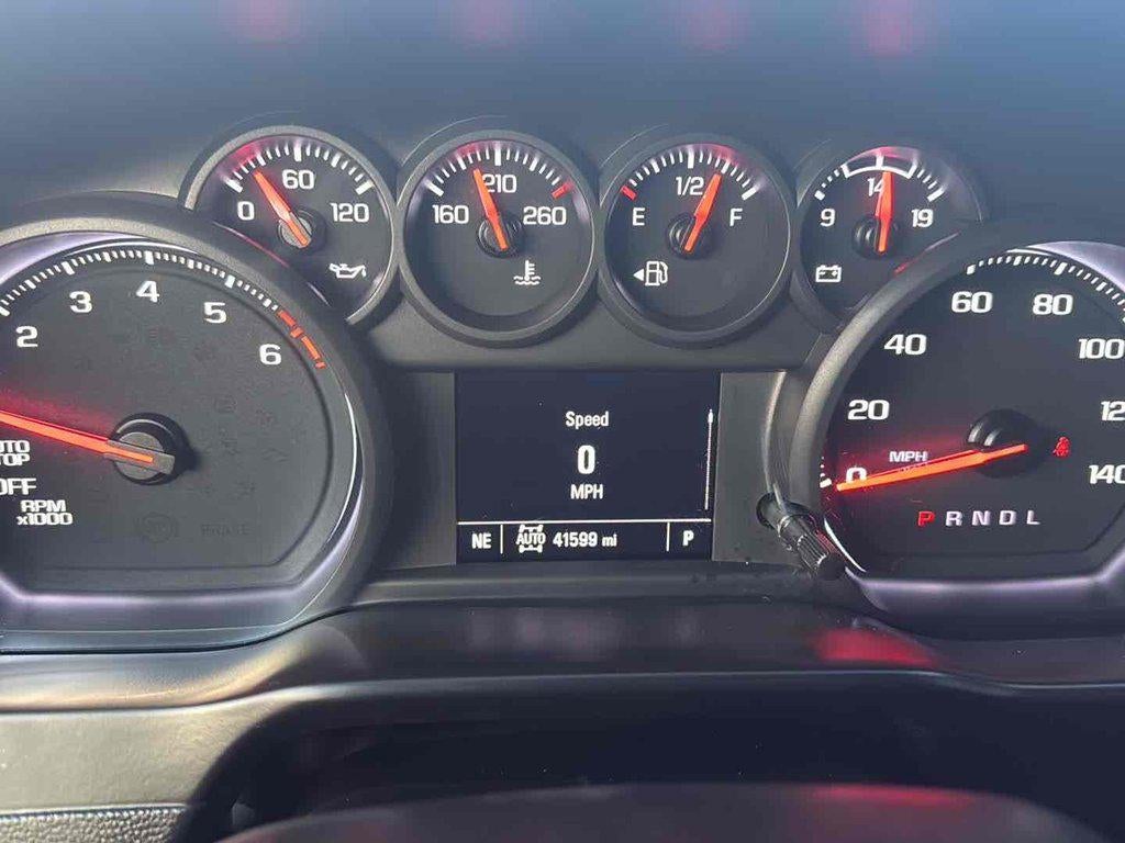 2021 Chevrolet Silverado 1500 4WD Crew Cab Short Bed Custom