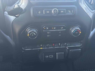 2021 Chevrolet Silverado 1500 4WD Crew Cab Short Bed Custom