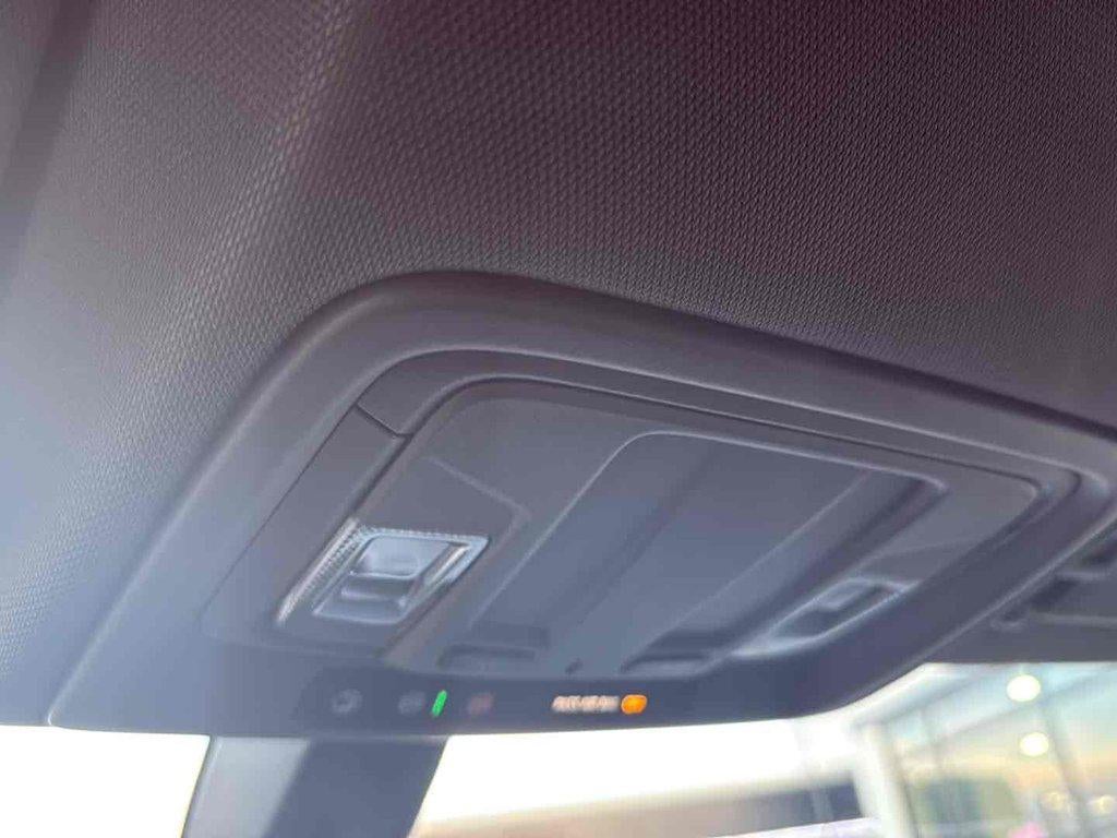 2021 Chevrolet Silverado 1500 4WD Crew Cab Short Bed Custom