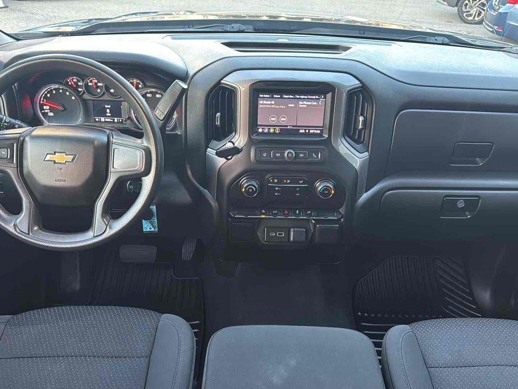 2021 Chevrolet Silverado 1500 4WD Crew Cab Short Bed Custom