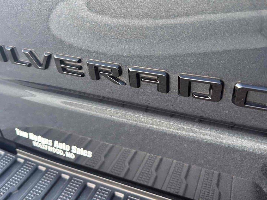 2021 Chevrolet Silverado 1500 4WD Crew Cab Short Bed Custom