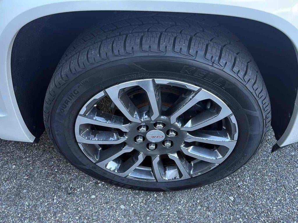 2020 GMC Acadia AWD Denali