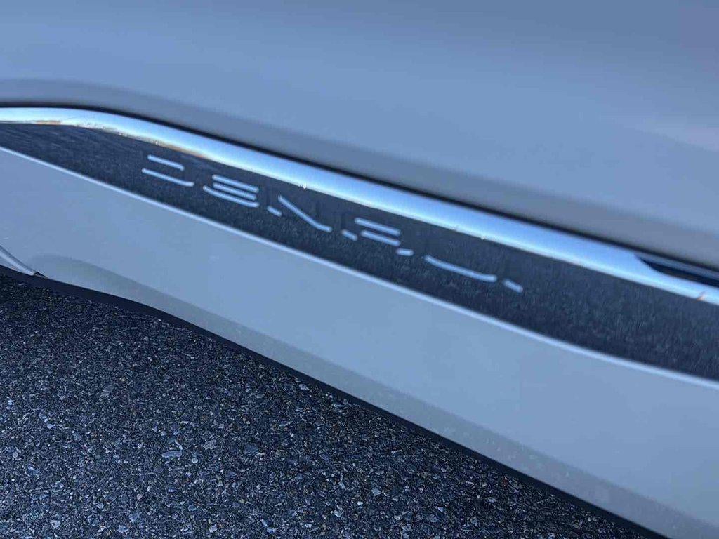 2020 GMC Acadia AWD Denali