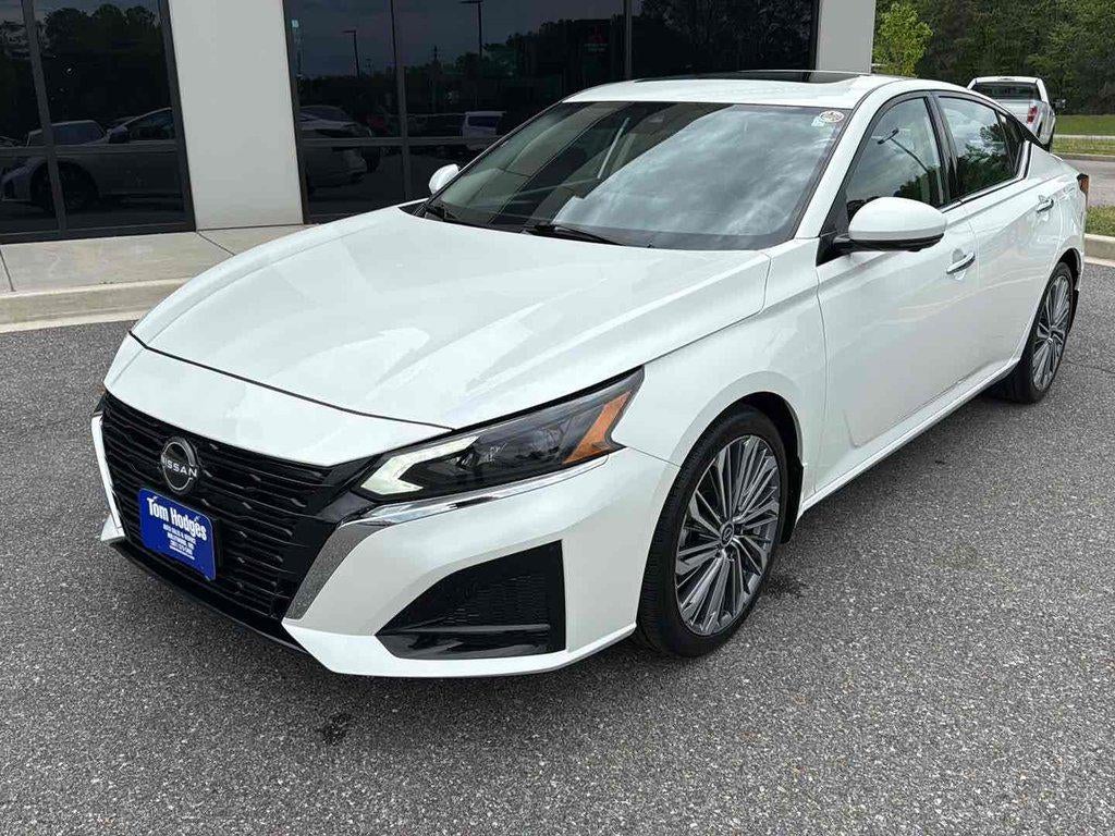 2024 Nissan Altima SL FWD