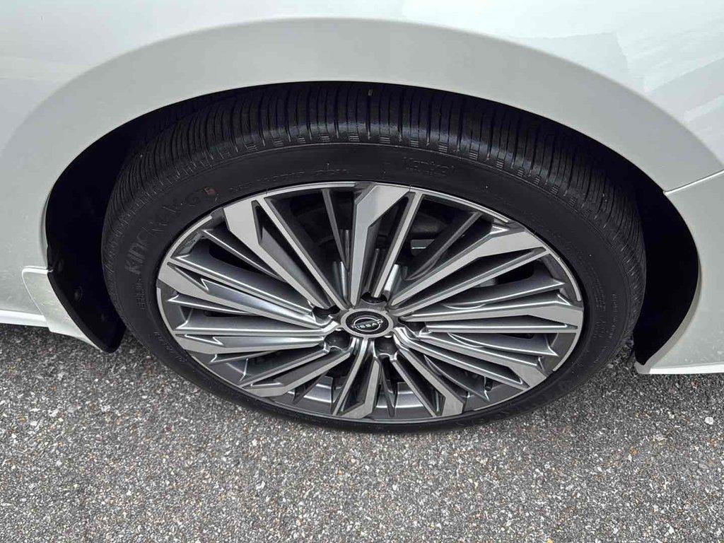 2024 Nissan Altima SL FWD