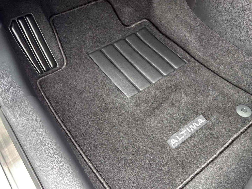 2024 Nissan Altima SL FWD