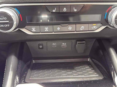 2024 Nissan Altima SL FWD