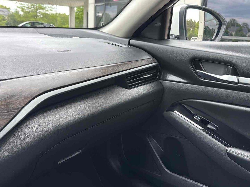 2024 Nissan Altima SL FWD