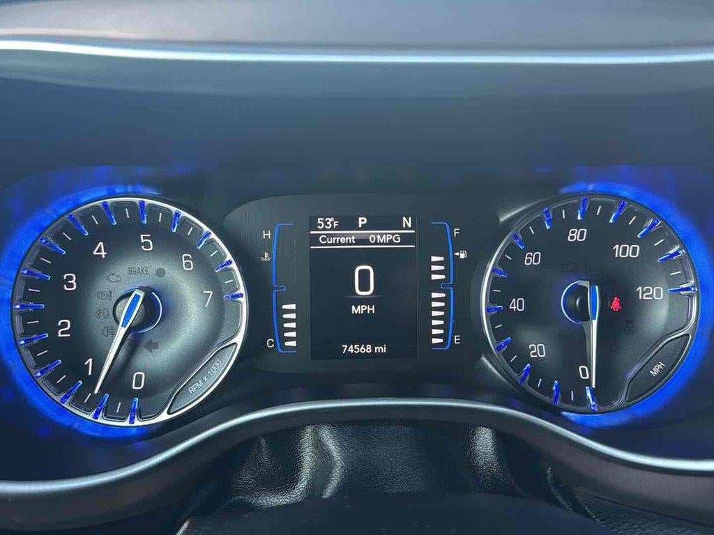 2023 Chrysler Voyager LX