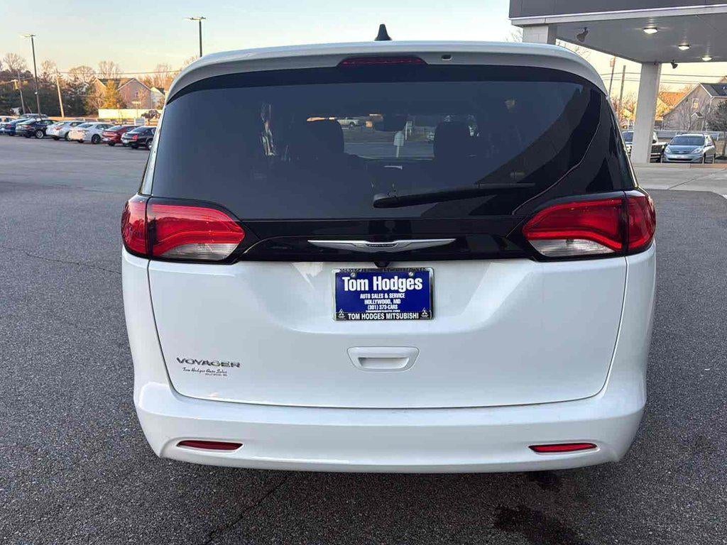 2023 Chrysler Voyager LX