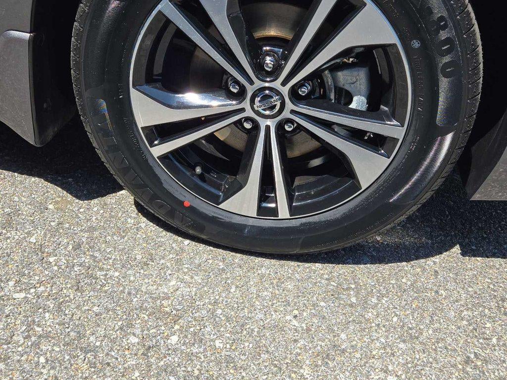 2023 Nissan Sentra SV Xtronic CVT