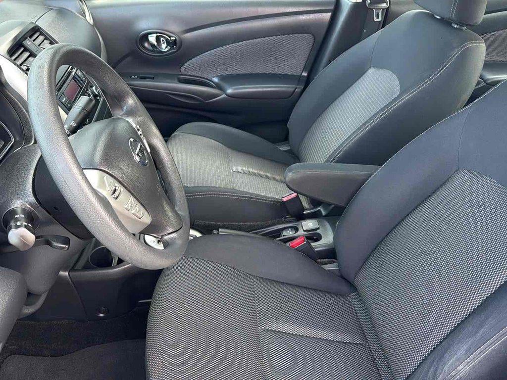 2016 Nissan Versa 1.6 SV
