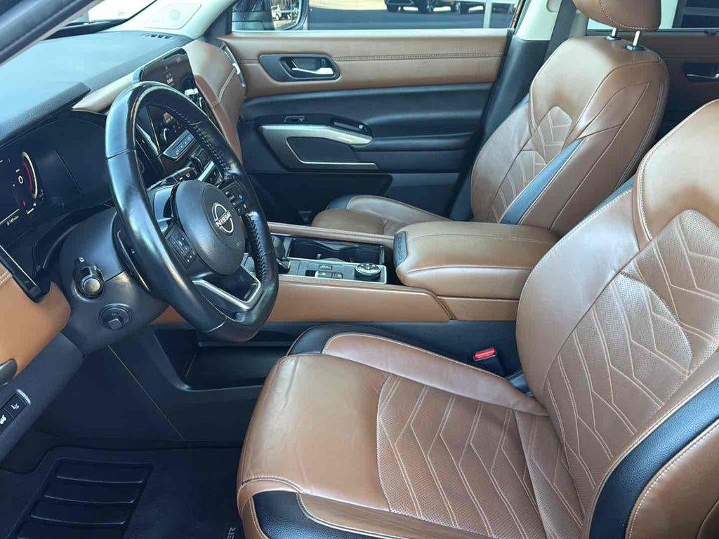 2023 Nissan Pathfinder Platinum 4WD