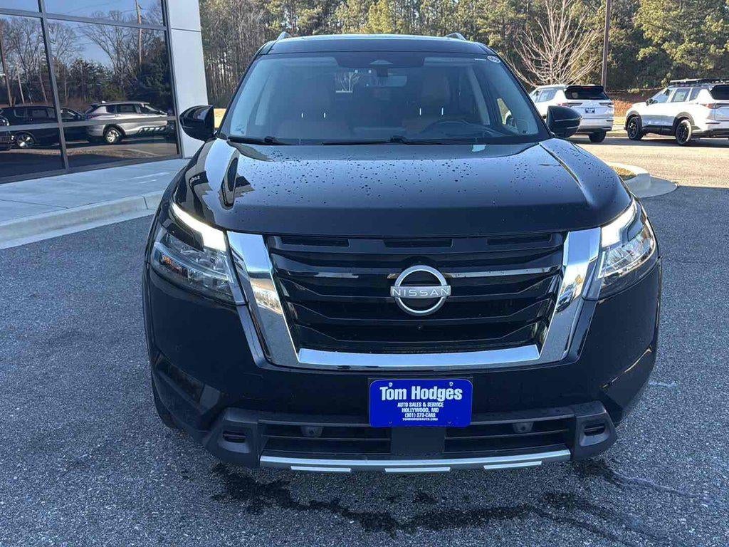 2023 Nissan Pathfinder Platinum 4WD