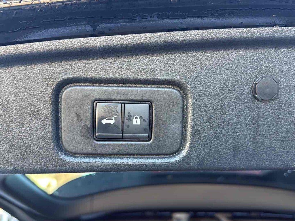 2023 Nissan Pathfinder Platinum 4WD