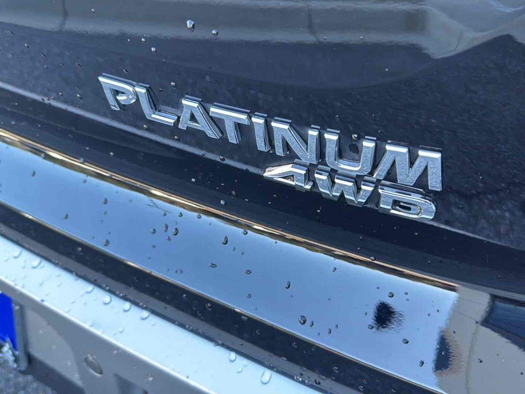 2023 Nissan Pathfinder Platinum 4WD