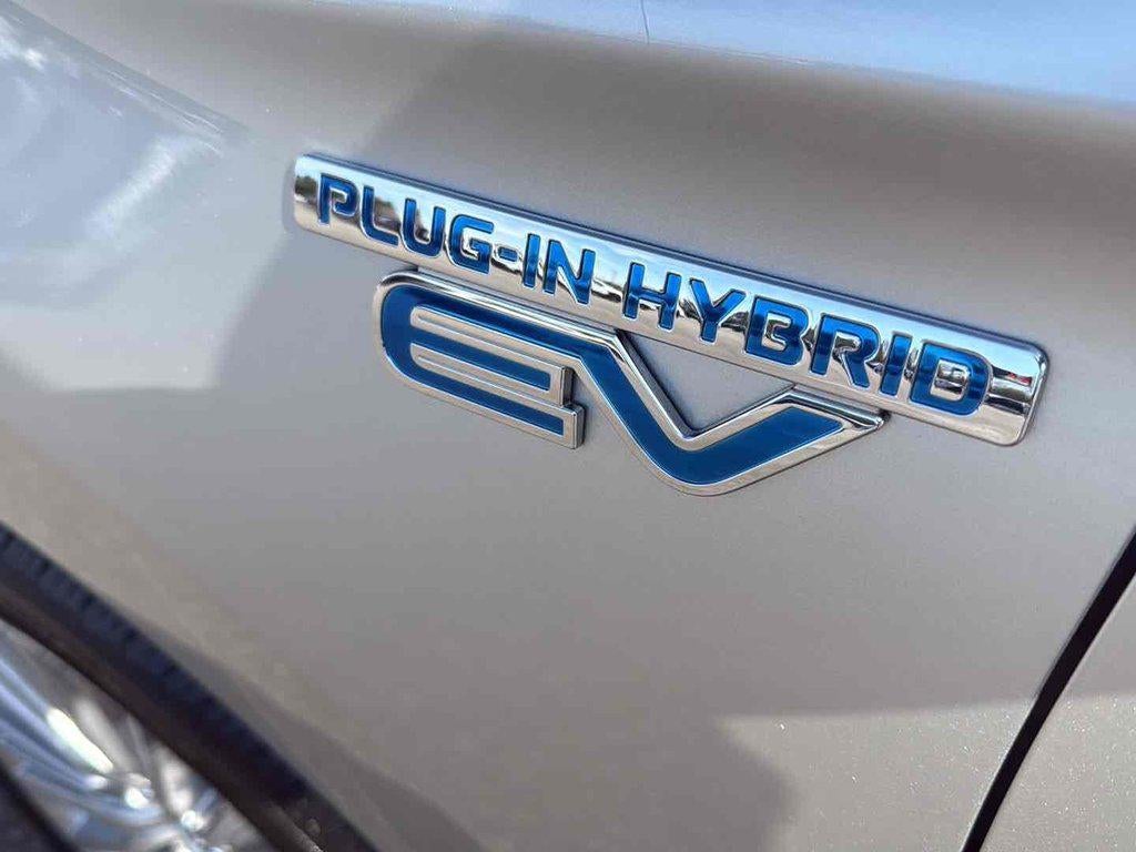 2022 Mitsubishi Outlander PHEV SEL S-AWC