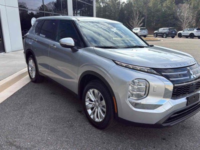 2026 Mitsubishi Outlander ES 2.5 S-AWC