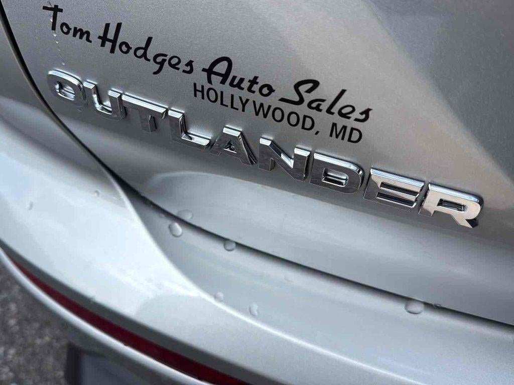 2026 Mitsubishi Outlander ES 2.5 S-AWC