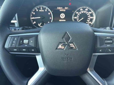 2026 Mitsubishi Outlander ES 2.5 S-AWC