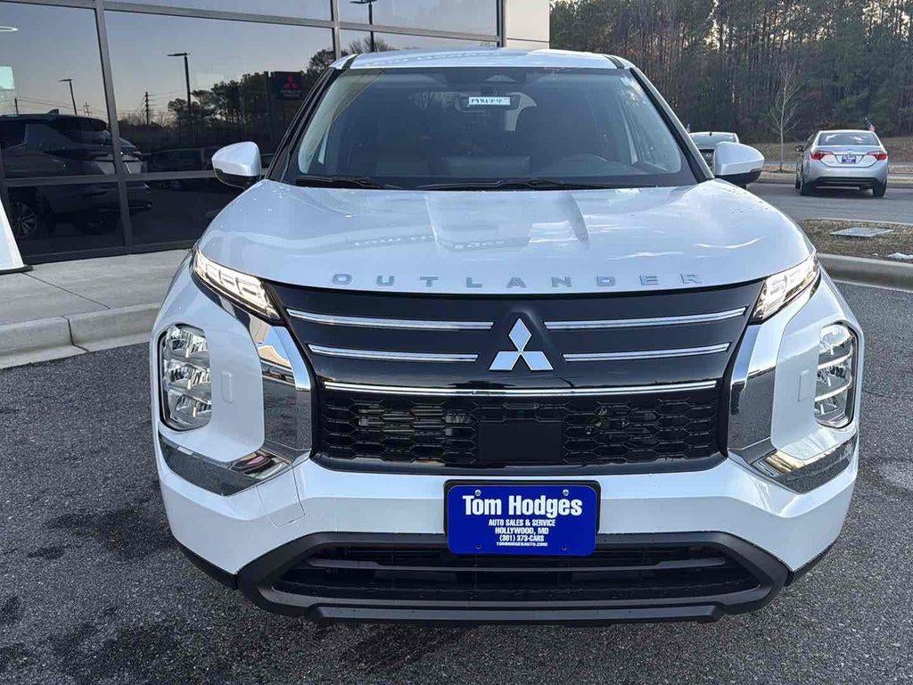 2026 Mitsubishi Outlander ES 2.5 S-AWC