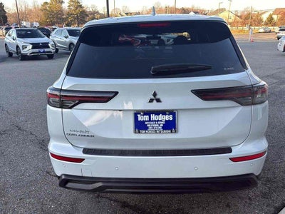 2026 Mitsubishi Outlander ES 2.5 S-AWC