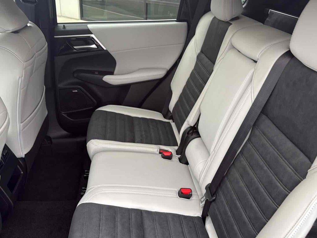 2026 Mitsubishi Outlander SE 2.5 S-AWC