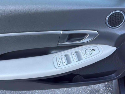 2023 Hyundai Sonata SE