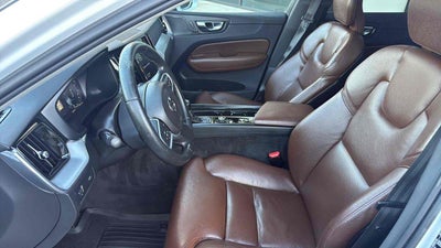 2019 Volvo XC60 T5 Momentum