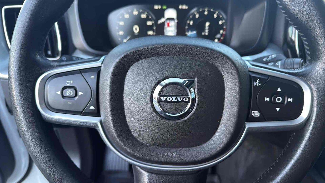2019 Volvo XC60 T5 Momentum