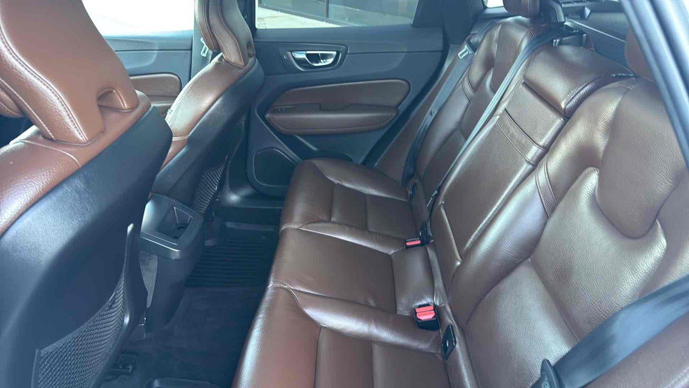 2019 Volvo XC60 T5 Momentum