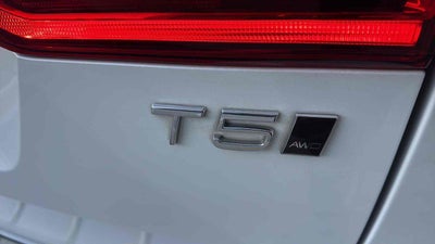 2019 Volvo XC60 T5 Momentum