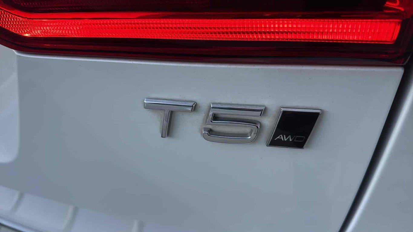 2019 Volvo XC60 T5 Momentum